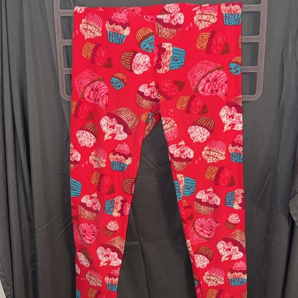 CupCake LuLaRoe Leggings - Picture 2 of 4